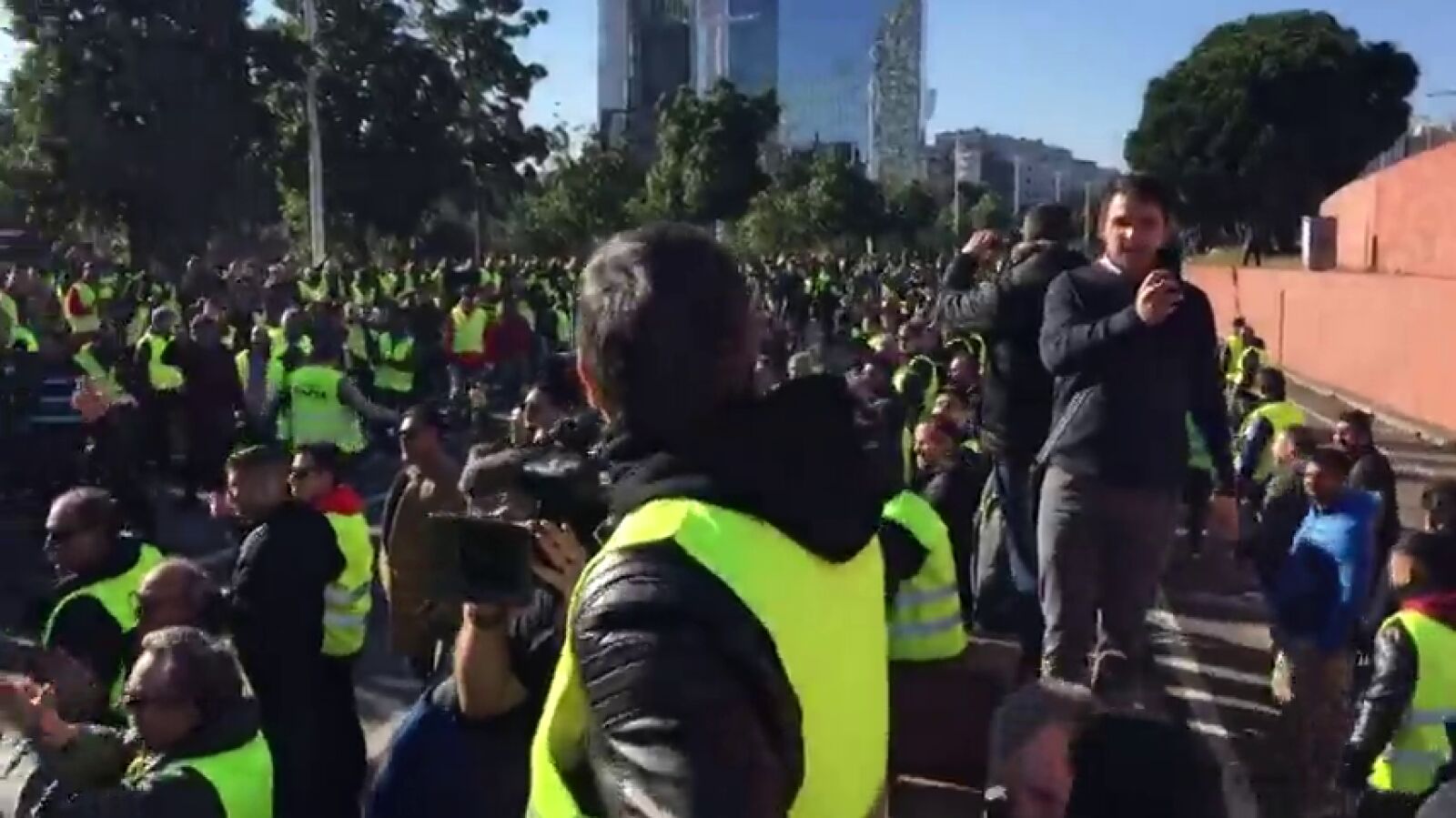 Taxistas camino del puerto