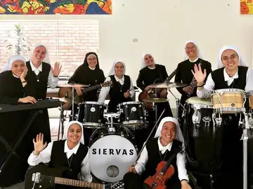 Imagen del grupo las Siervas Imagen del grupo las Siervas
