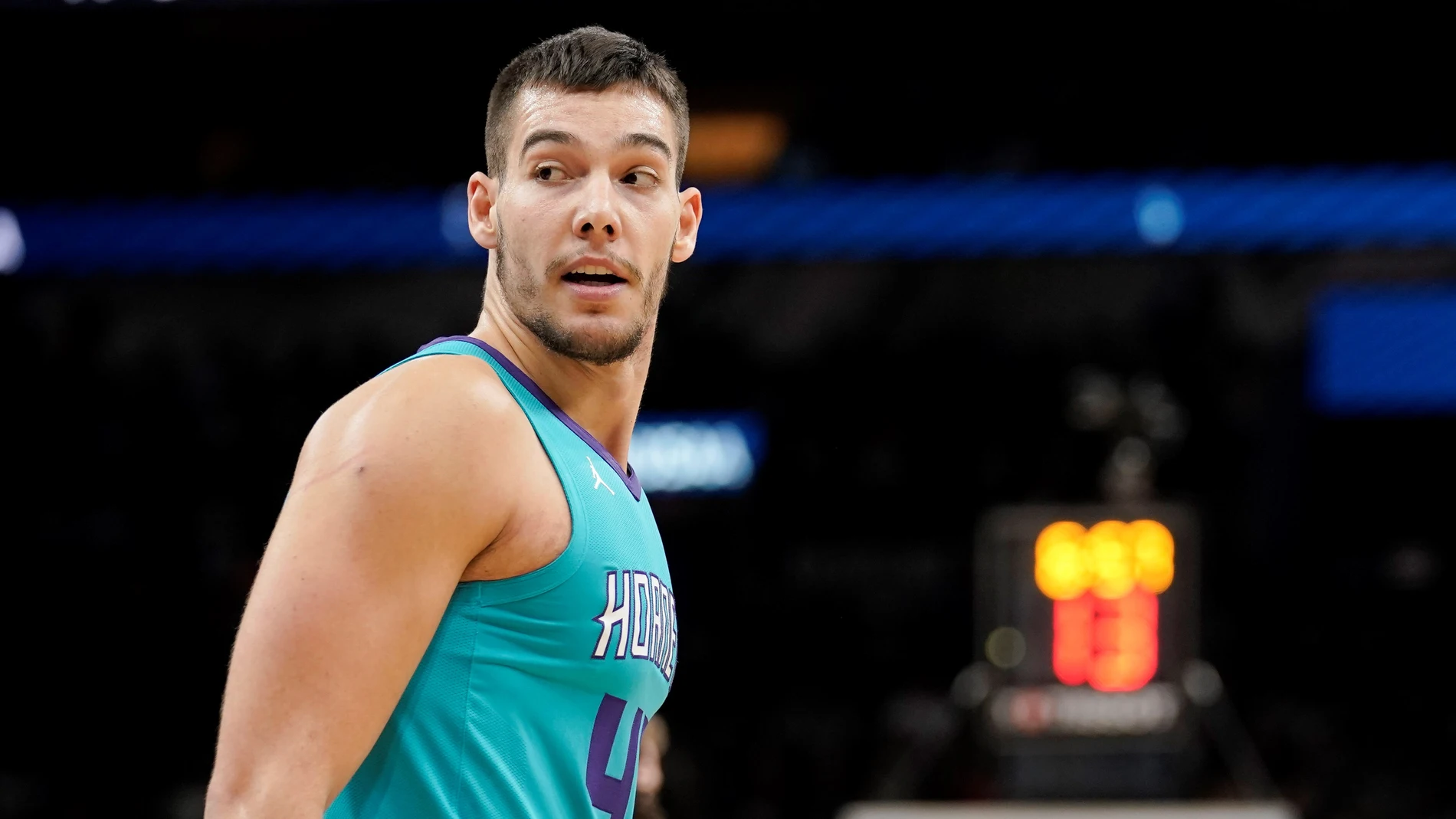Willy Hernangómez, durante un partido de los Hornets Willy Hernangómez, durante un partido de los Hornets