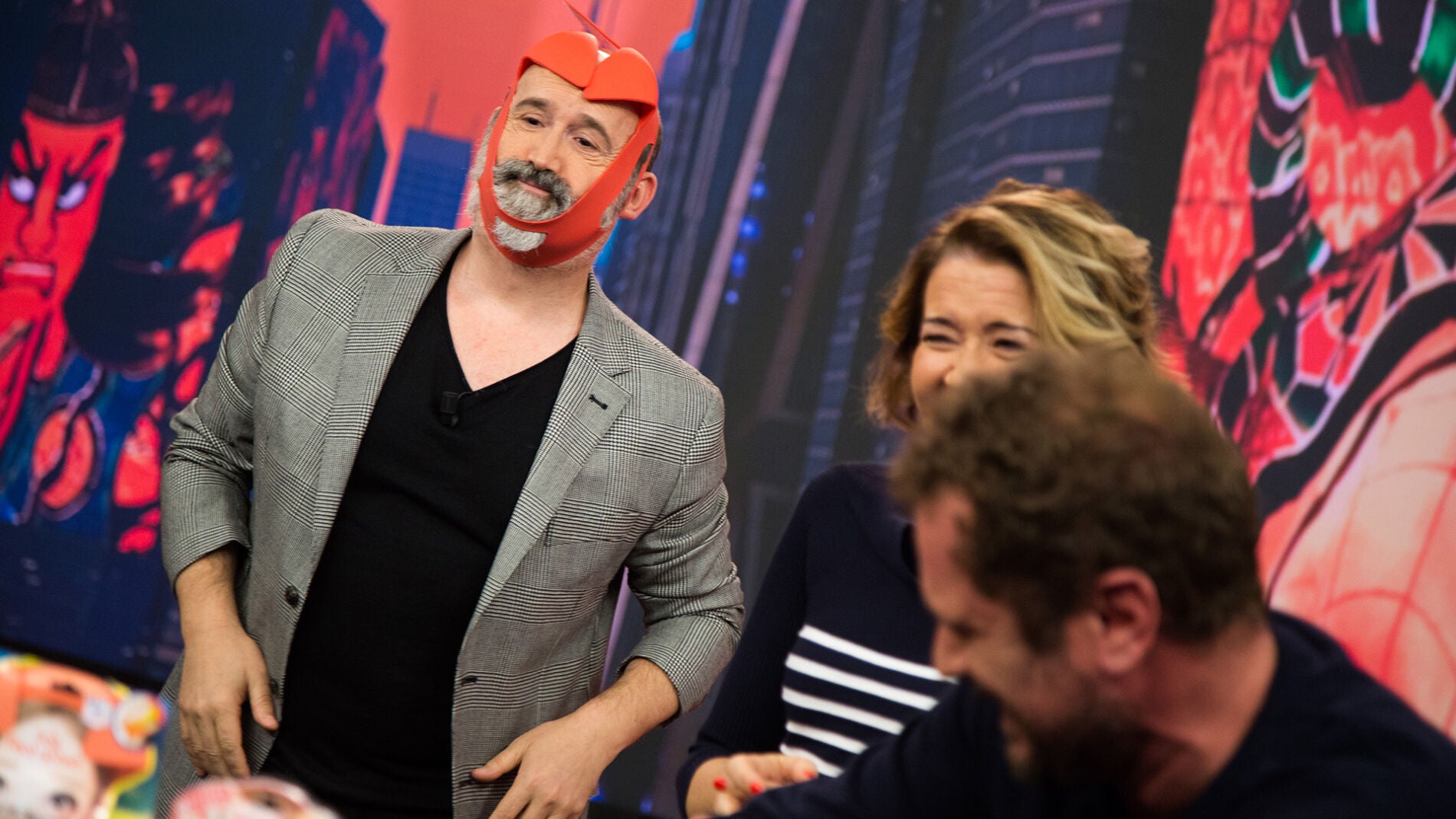 Javier C&aacute;mara salva a El Monaguillo de su despido a pesar de haber suspendido en 'El Hormiguero 3.0'