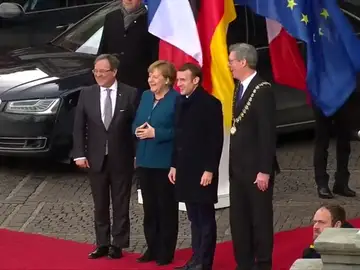 Merkel y Macron firman un acuerdo contra el nacionalismo y el populismo Merkel y Macron firman un acuerdo contra el nacionalismo y el populismo