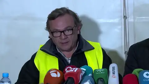 El coordinador del rescate en Totalán: "Sentimos que cada vez estamos más cerca de Julen" El coordinador del rescate en Totalán: "Sentimos que cada vez estamos más cerca de Julen"