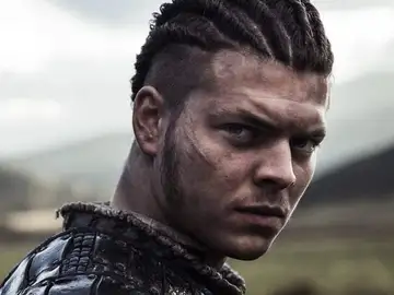 Alex Høgh Andersen como Ivar sin Huesos Alex Høgh Andersen como Ivar sin Huesos