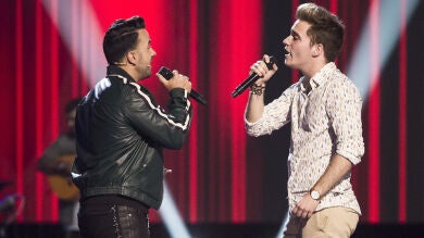 José Luis Cantero cumple su deseo de cantar con Luis Fonsi en 'La Voz'