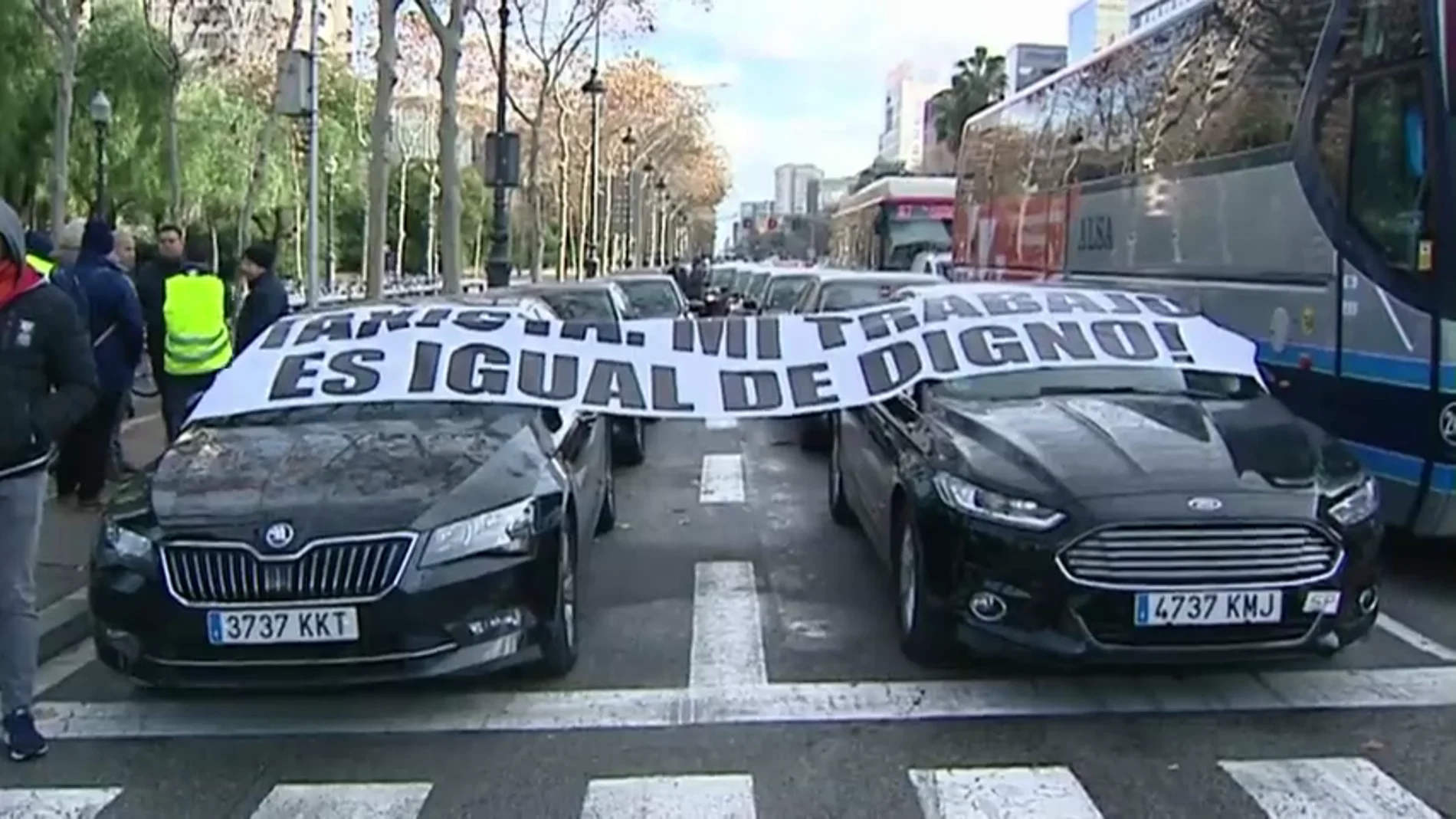 La regulación de la Generalitat llevaría a los VTC a reclamar una indemnización de 1.000 millones La regulación de la Generalitat llevaría a los VTC a reclamar una indemnización de 1.000 millones