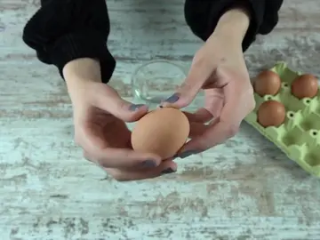 Cómo saber si un huevo está caducado antes de abrirlo Cómo saber si un huevo está caducado antes de abrirlo