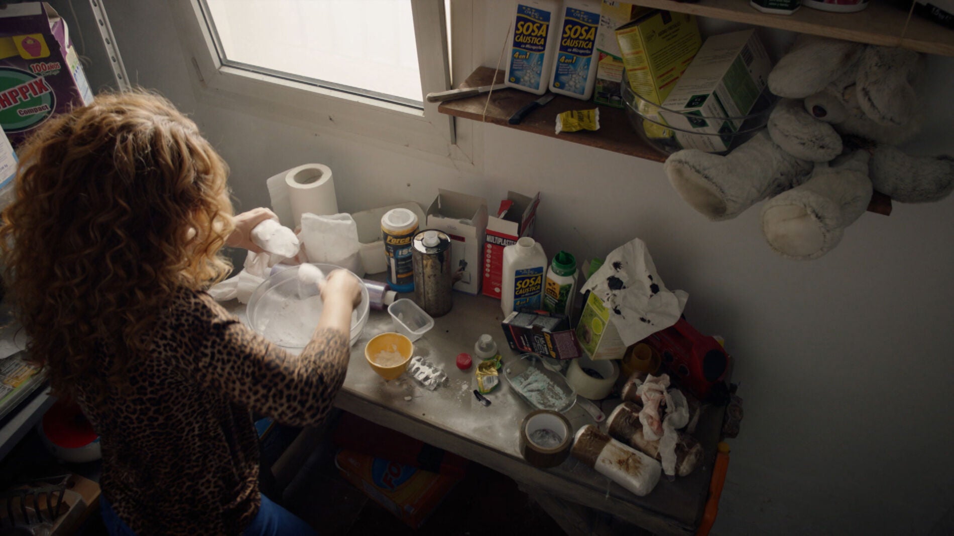 Almudena fabrica su propia droga