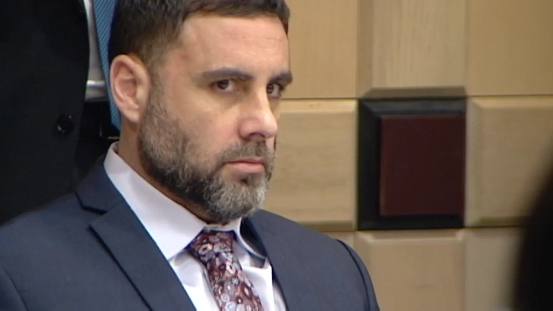 Un miembro del jurado del caso de Pablo Ibar llama al Tribunal para retractarse de su decisión de la culpabilidad del español Un miembro del jurado del caso de Pablo Ibar llama al Tribunal para retractarse de su decisión de la culpabilidad del español