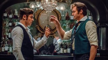 Zac Efron y Hugh Jackman en 'El Gran Showman'