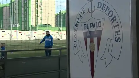 El CD El Palo, conmocionado por la situación de Julen: "Estamos locos porque salga vivo de ahí" El CD El Palo, conmocionado por la situación de Julen: "Estamos locos porque salga vivo de ahí"