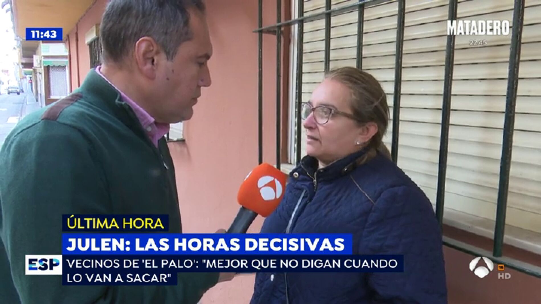 Los vecinos de Julen esperan ansiosos las horas decisivas.