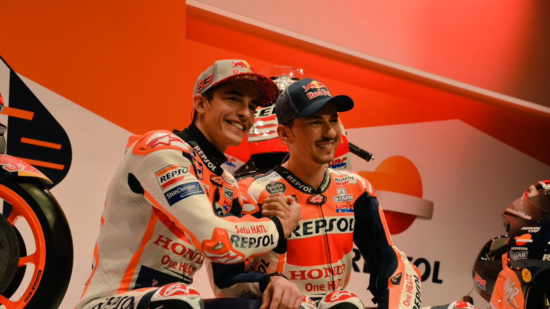 Marc Márquez y Jorge Lorenzo, en la presentación del equipo Honda Marc Márquez y Jorge Lorenzo, en la presentación del equipo Honda