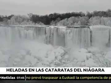 Las imágenes de las cataratas del Niágara congeladas Las imágenes de las cataratas del Niágara congeladas