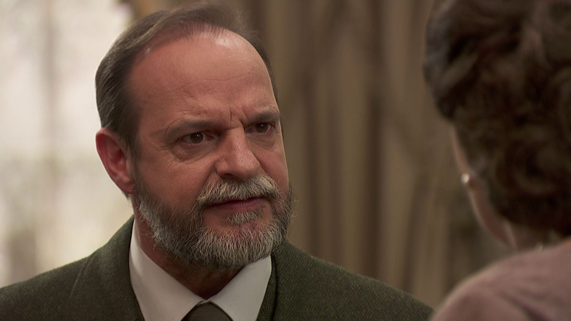 Raimundo proh&iacute;be tajantemente a Francisca que interfiera en la relaci&oacute;n entre Mar&iacute;a y Fernando 