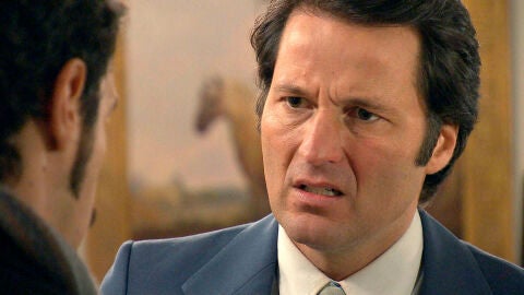 Gabriel se enfrenta a Carlos: "Natalia es mi novia, estoy haciendo lo imposible para recuperarla"