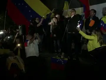 El padre del autoproclamado presidente de Venezuela, taxista en Canarias El padre del autoproclamado presidente de Venezuela, taxista en Canarias