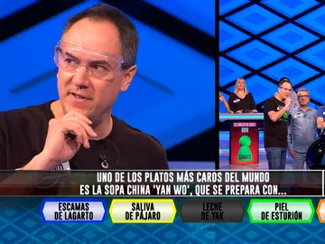 Erundino dirige a 'Los Lobos' como 'experto' en "saliva de pájaro" Erundino dirige a 'Los Lobos' como 'experto' en "saliva de pájaro"