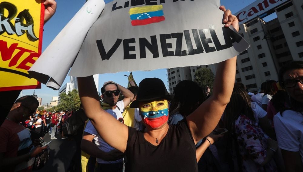 Venezolanos en Chile muestran su apoyo a Juan Guaidó