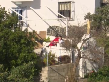 Así viven los padres de Julen estas horas decisivas" esperamos un milagro que nos ayude a que el niño salga bien"
