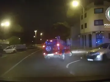Una persecución policial de más de 12 kilómetros por Las Palmas de Gran Canaria finaliza con dos detenidos Una persecución policial de más de 12 kilómetros por Las Palmas de Gran Canaria finaliza con dos detenidos