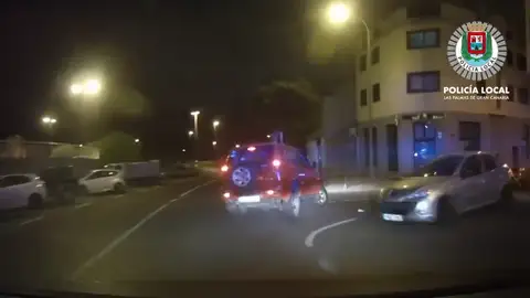 Una persecución policial de más de 12 kilómetros por Las Palmas de Gran Canaria finaliza con dos detenidos Una persecución policial de más de 12 kilómetros por Las Palmas de Gran Canaria finaliza con dos detenidos
