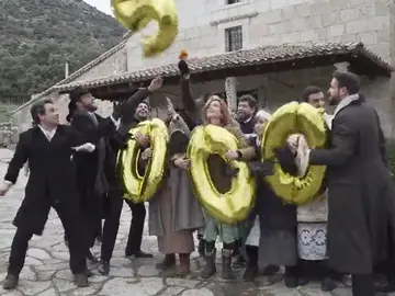 Así celebran los actores de Puente Viejo los 2.000 capítulos Así celebran los actores de Puente Viejo los 2.000 capítulos