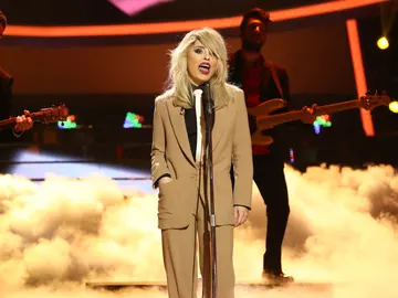 Soraya Arnelas se convierte en Blondie con ‘Sunday Girl’ en ‘Tu cara me suena’ Soraya Arnelas se convierte en Blondie con ‘Sunday Girl’ en ‘Tu cara me suena’