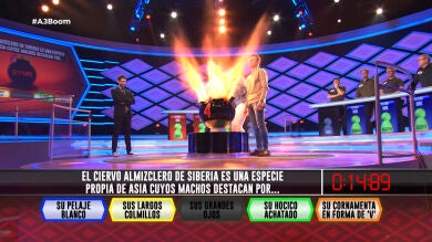 'Los Pitus' tropiezan con un ciervo siberiano en la cuarta bomba