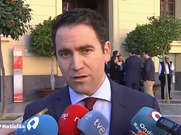 El PP critica la postura de Sánchez ante Venezuela: "Llega tarde y mal, dejando en mal lugar a España" El PP critica la postura de Sánchez ante Venezuela: "Llega tarde y mal, dejando en mal lugar a España"