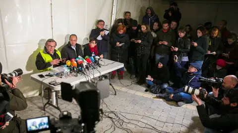 Periodistas en una rueda de prensa sobre el rescate de Julen Periodistas en una rueda de prensa sobre el rescate de Julen