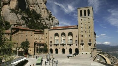 El abad de Montserrat pide perdón por los casos de abusos sexuales en la comunidad