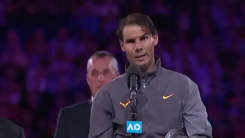 El discurso viral de Nadal tras caer en Australia: "Solo puede deciros una cosa: voy a seguir luchando para ser un mejor jugador" El discurso viral de Nadal tras caer en Australia: "Solo puede deciros una cosa: voy a seguir luchando para ser un mejor jugador"