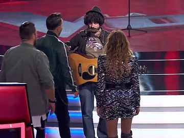 Paulina Rubio consigue sumar la voz de Jesús Albarrán a su equipo: “Me has puesto los pelos de punta” Paulina Rubio consigue sumar la voz de Jesús Albarrán a su equipo: “Me has puesto los pelos de punta”