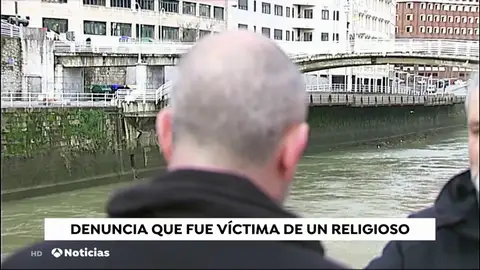 Los denunciantes de supuestos abusos de un docente de Bilbao animan a otras posibles víctimas a hablar Los denunciantes de supuestos abusos de un docente de Bilbao animan a otras posibles víctimas a hablar