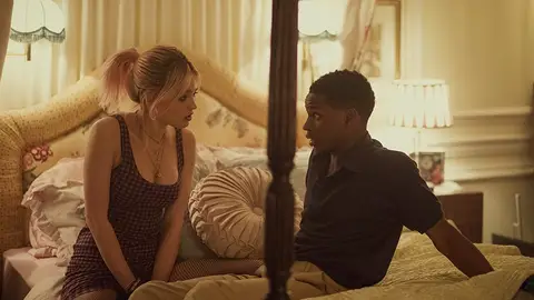 Maeve y Jackson en 'Sex Education' Maeve y Jackson en 'Sex Education'