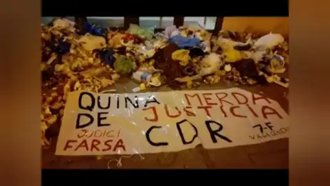 El TSJC pide que se depuren responsabilidades ante la "cadena de sabotajes" a sedes judiciales por parte de los CDR El TSJC pide que se depuren responsabilidades ante la "cadena de sabotajes" a sedes judiciales por parte de los CDR