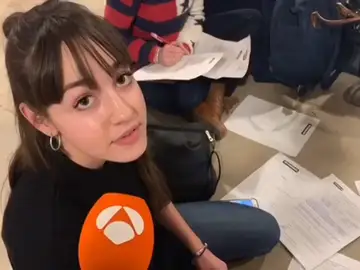 Llegan a España los 200 españoles retenidos en un avión de Ryanair en Praga Llegan a España los 200 españoles retenidos en un avión de Ryanair en Praga