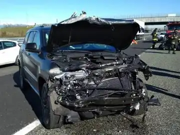 El coche de Douglas Costa, tras el accidente El coche de Douglas Costa, tras el accidente