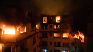 Una detenida por el incendio que ha causado varios muertos y decenas de heridos en París