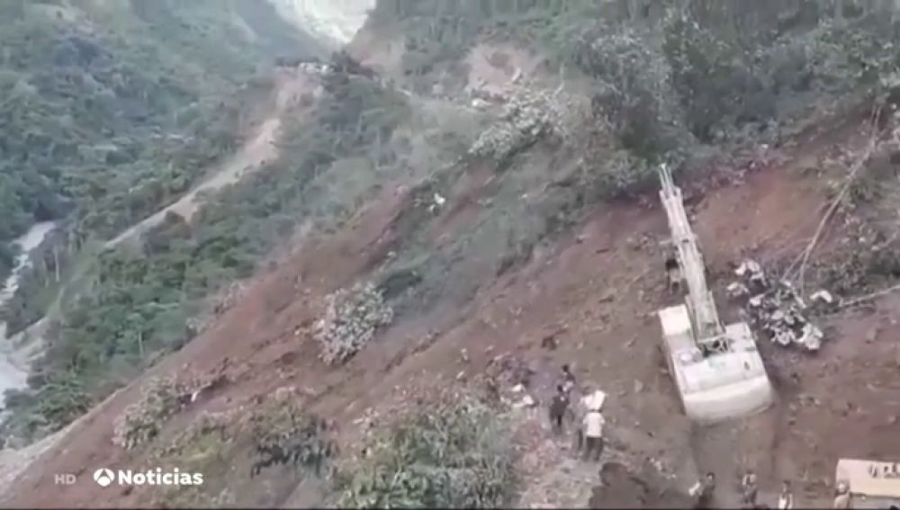 Al menos 14 muertos en el derrumbe en una carretera en Bolivia