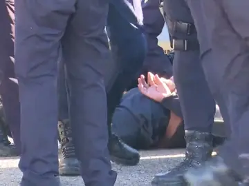 Detenido un conductor de VTC después de chocar con un taxi Detenido un conductor de VTC después de chocar con un taxi