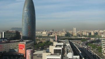 Torre Agbar and Glories_643x397