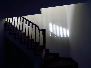 Escaleras oscuras Escaleras oscuras