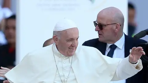 El papa Francisco oficia una misa multitudinaria en Abu Dabi El papa Francisco oficia una misa multitudinaria en Abu Dabi