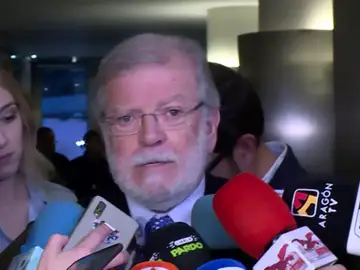 Ibarra propone que PP y Cs aprueben los Presupuestos de Sánchez pactando con él una fecha para las elecciones Ibarra propone que PP y Cs aprueben los Presupuestos de Sánchez pactando con él una fecha para las elecciones