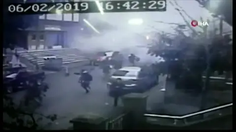 Así se ha derrumbado un edificio de siete plantas en Estambul Así se ha derrumbado un edificio de siete plantas en Estambul