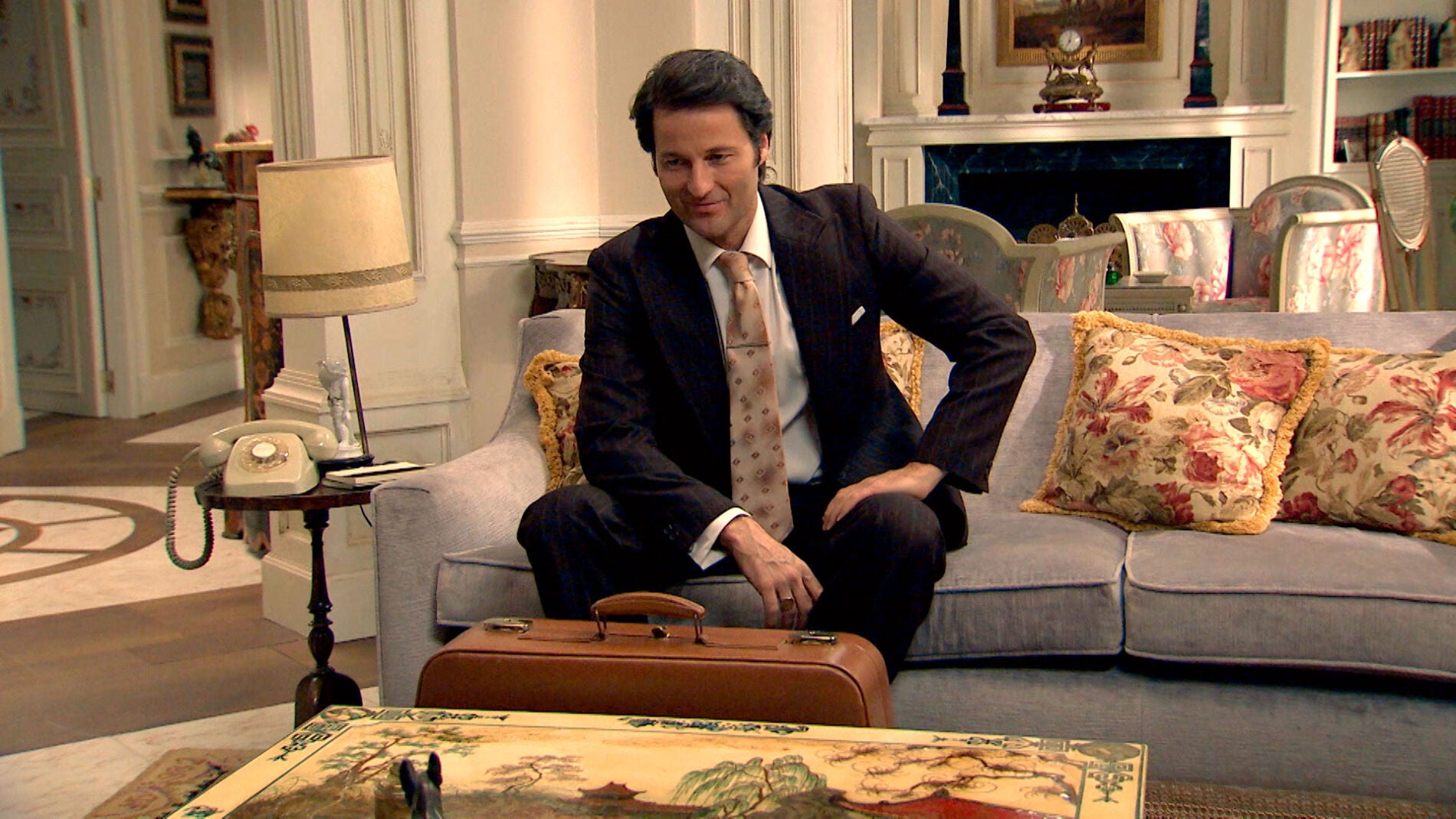 Gabriel da el paso definitivo para tener a Natalia bajo su control