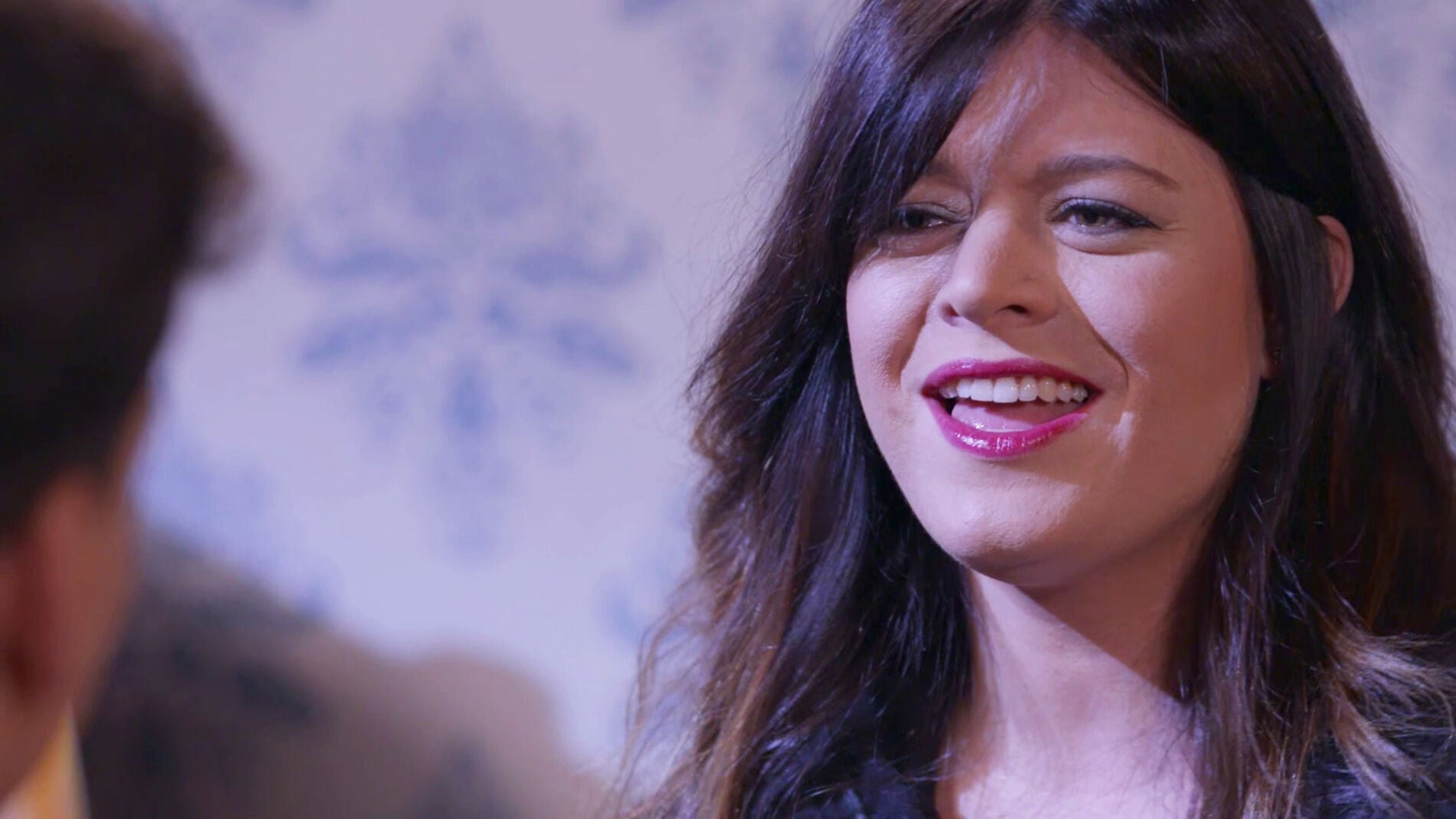 Cecilia Krull canta la cabecera de 'La Casa de papel' durante su reto sobre cabeceras de series con Xuso Jones