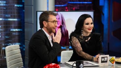 Alaska cuenta el significado de los esqueletos para los mexicanos en 'El Hormiguero 3.0'