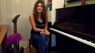 La talent rockanrolera, Laura Gonz&aacute;lez nos ense&ntilde;a d&oacute;nde ensaya para 'La Voz'